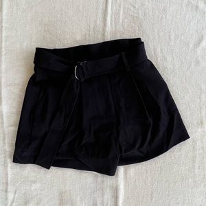 Black Paperbag Waist Belted Pocket Shorts, Size S